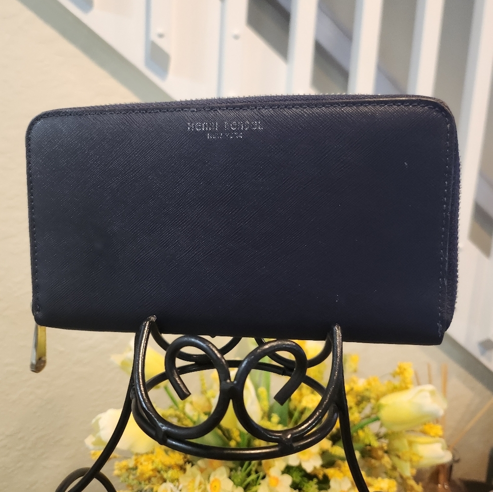 Henri Bendel leather wallet